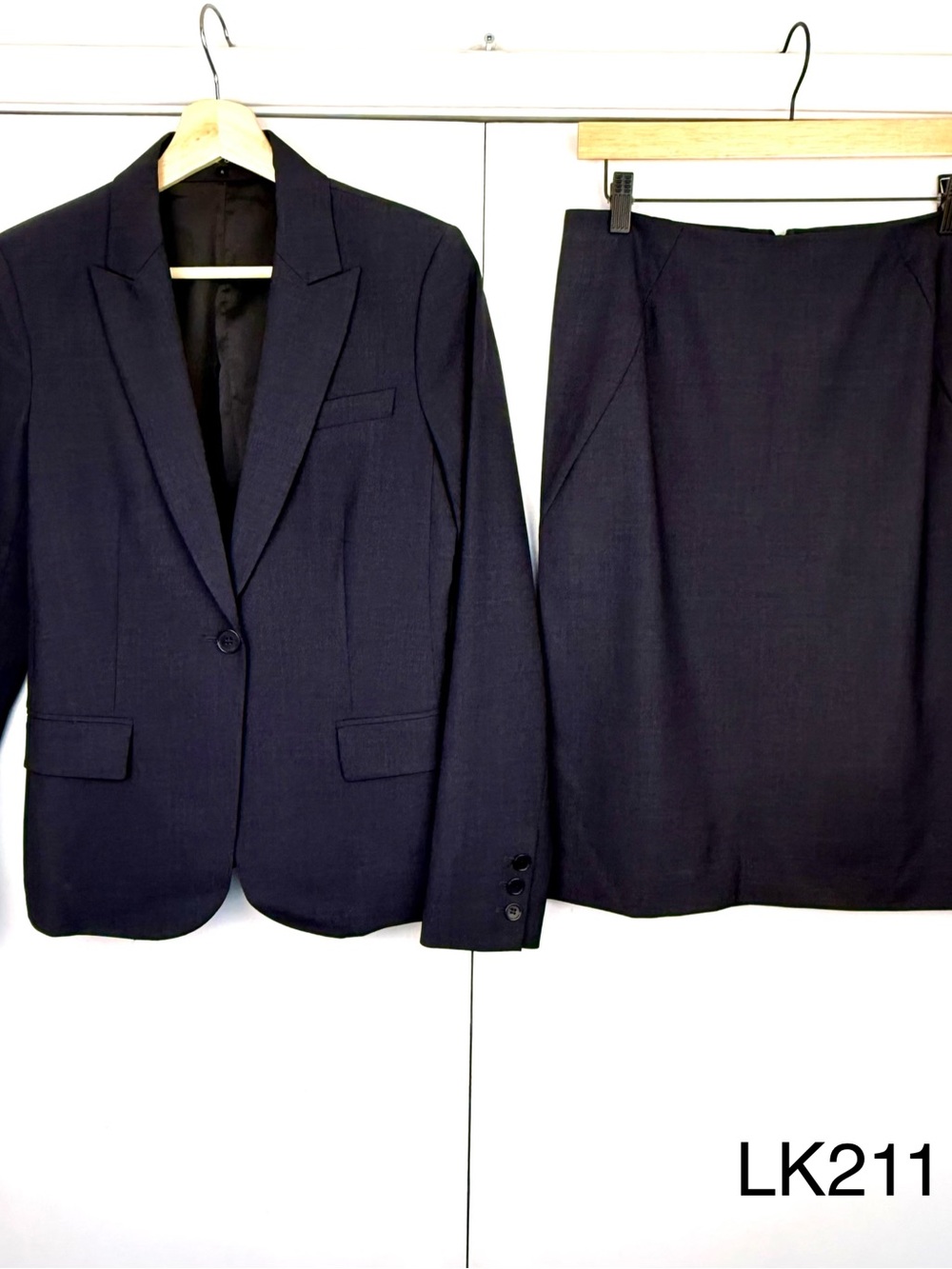 Theory Gabe B Tailor Golda Wool Skirt Suit Navy Size 6/4 NWOT